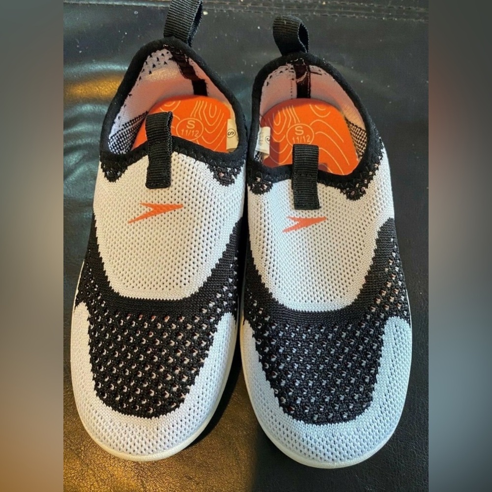 Speedo Kids Water Shoes 11/12 Slip On Swim Beach Pool Black White